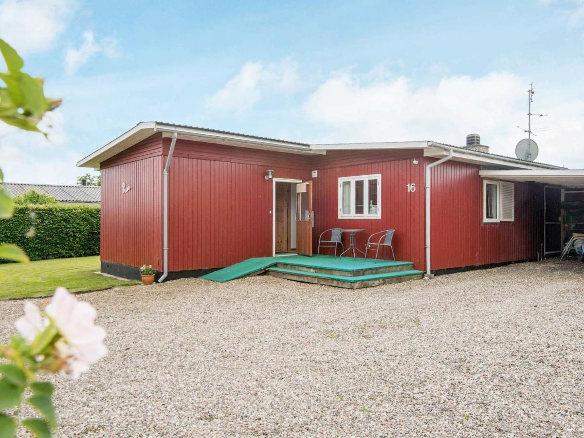 4 Person Holiday Home In Haderslev Esterno foto